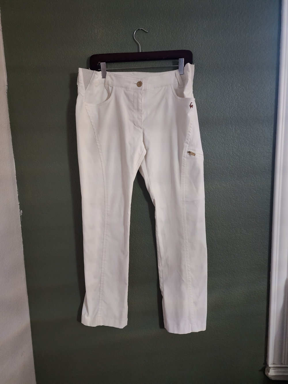 Le Coq Sportif White Pants with Gold Script Logo